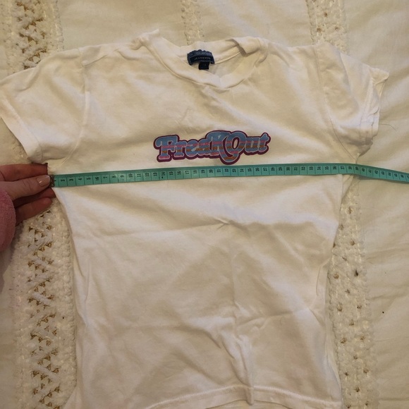 Bluenotes Y2K T-Shirt - Picture 9 of 10